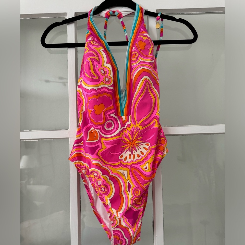 Trina Turk swimsuit NEW WITH TAGS size 8!